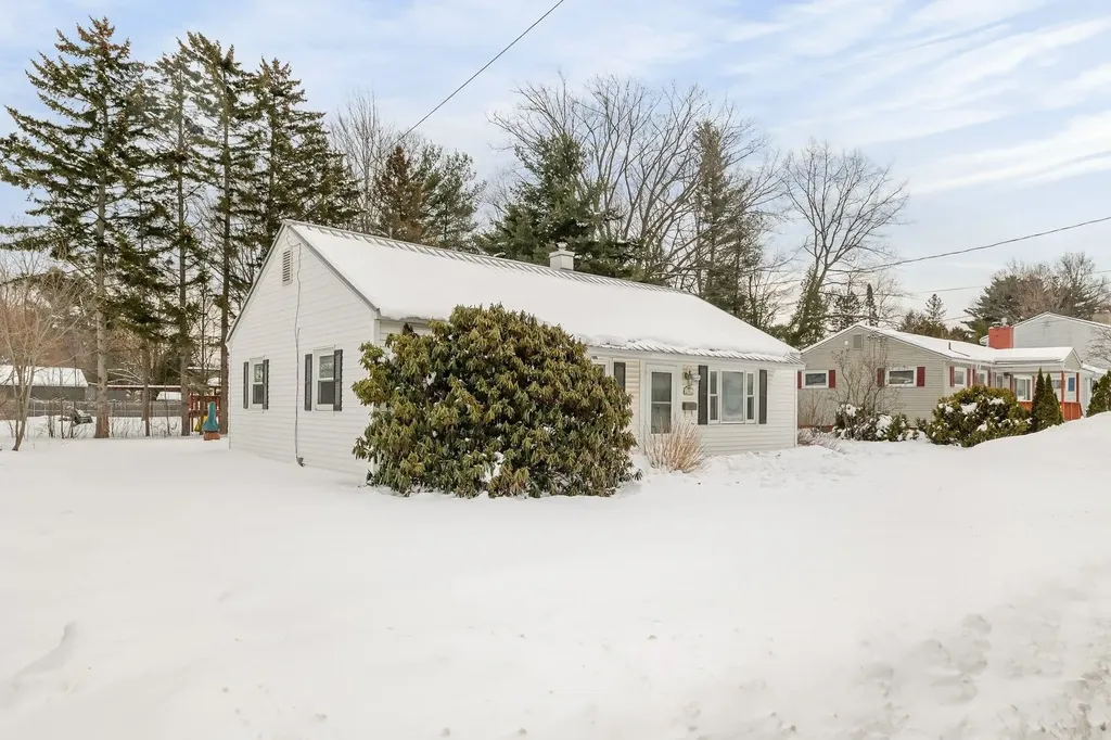 22 Mills Avenue South Burlington VT 05403