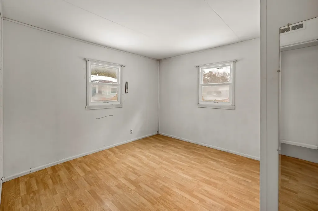 22 Mills Avenue South Burlington VT 05403