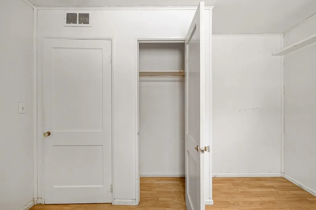 22 Mills Avenue South Burlington VT 05403