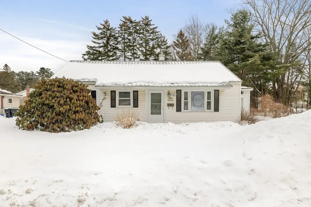 22 Mills Avenue South Burlington VT 05403