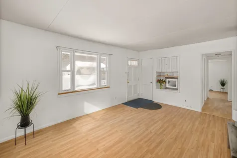 22 Mills Avenue South Burlington VT 05403