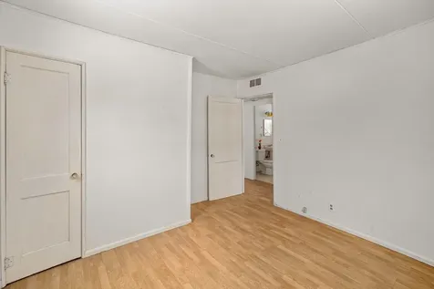 22 Mills Avenue South Burlington VT 05403