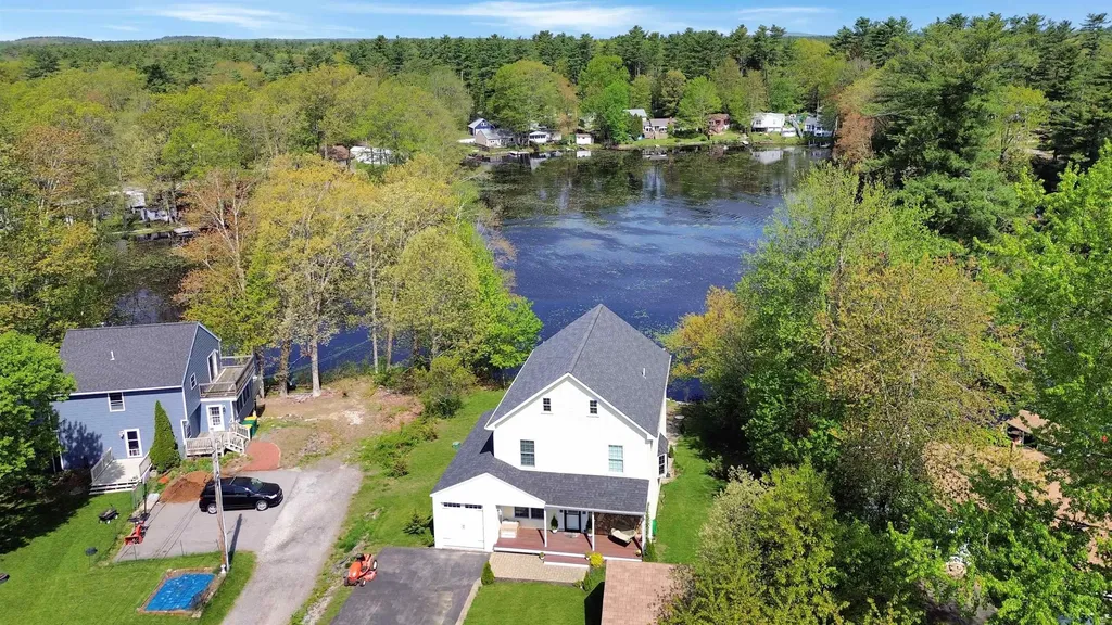 8 Dulcies Point Road Kingston NH 03848
