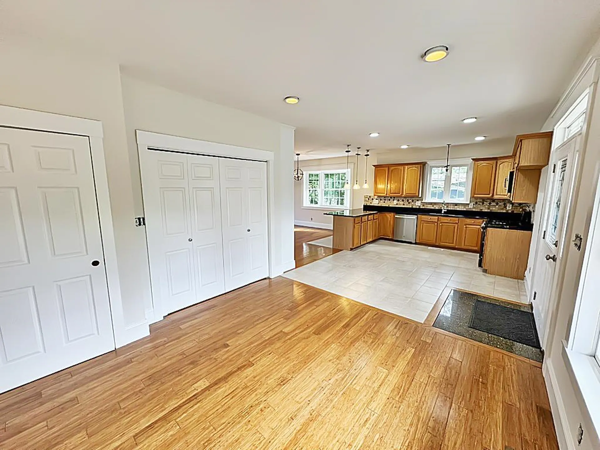 8 Dulcies Point Road Kingston NH 03848