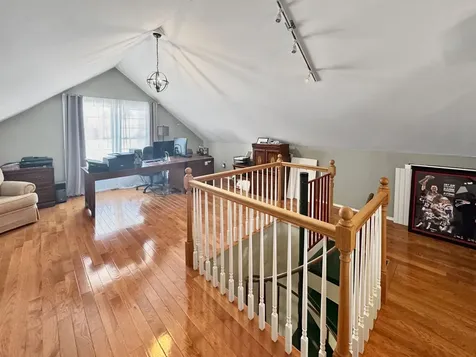 8 Dulcies Point Road Kingston NH 03848