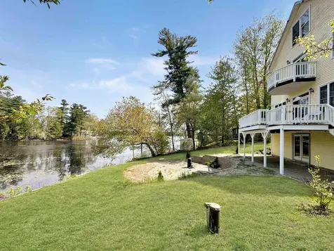 8 Dulcies Point Road Kingston NH 03848