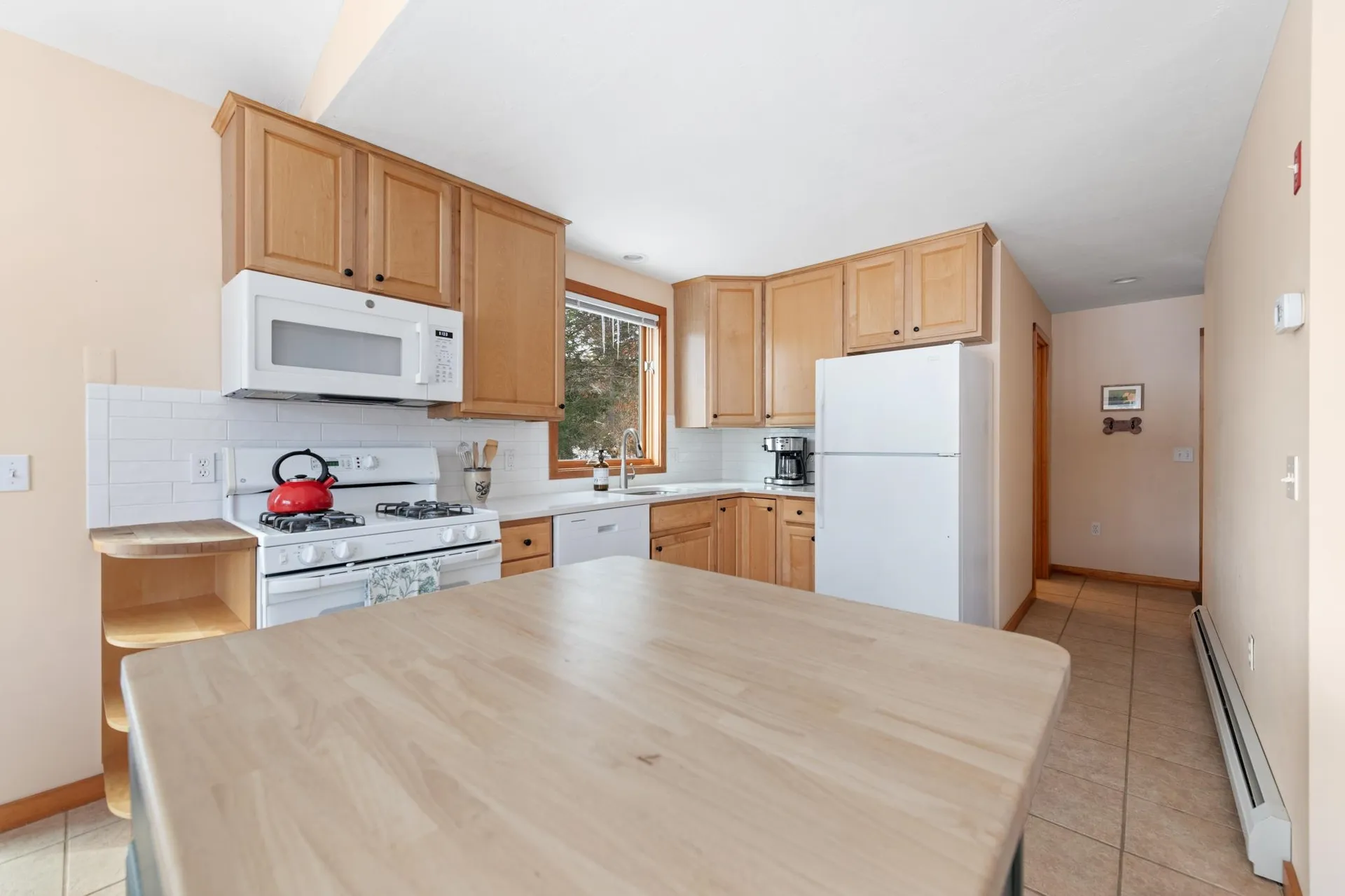 22 Crescent Lane Hebron NH 03241