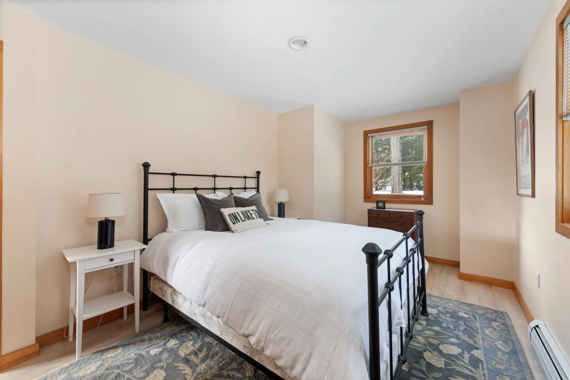 22 Crescent Lane Hebron NH 03241