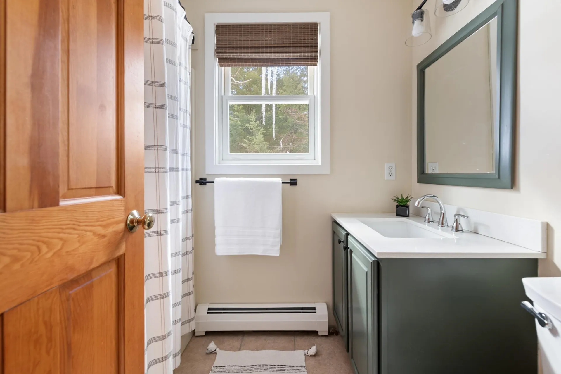 22 Crescent Lane Hebron NH 03241