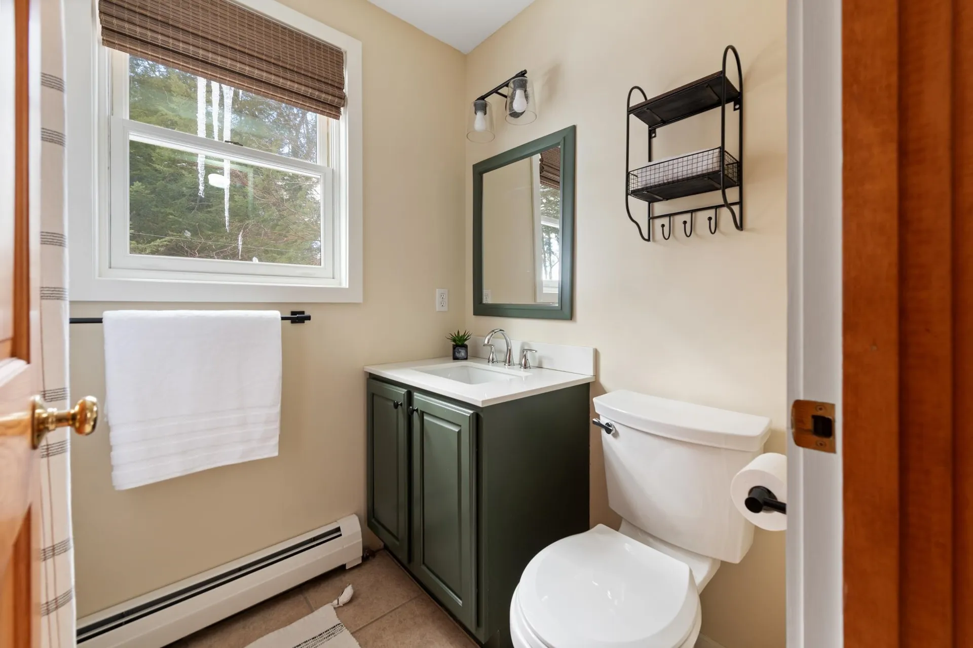 22 Crescent Lane Hebron NH 03241