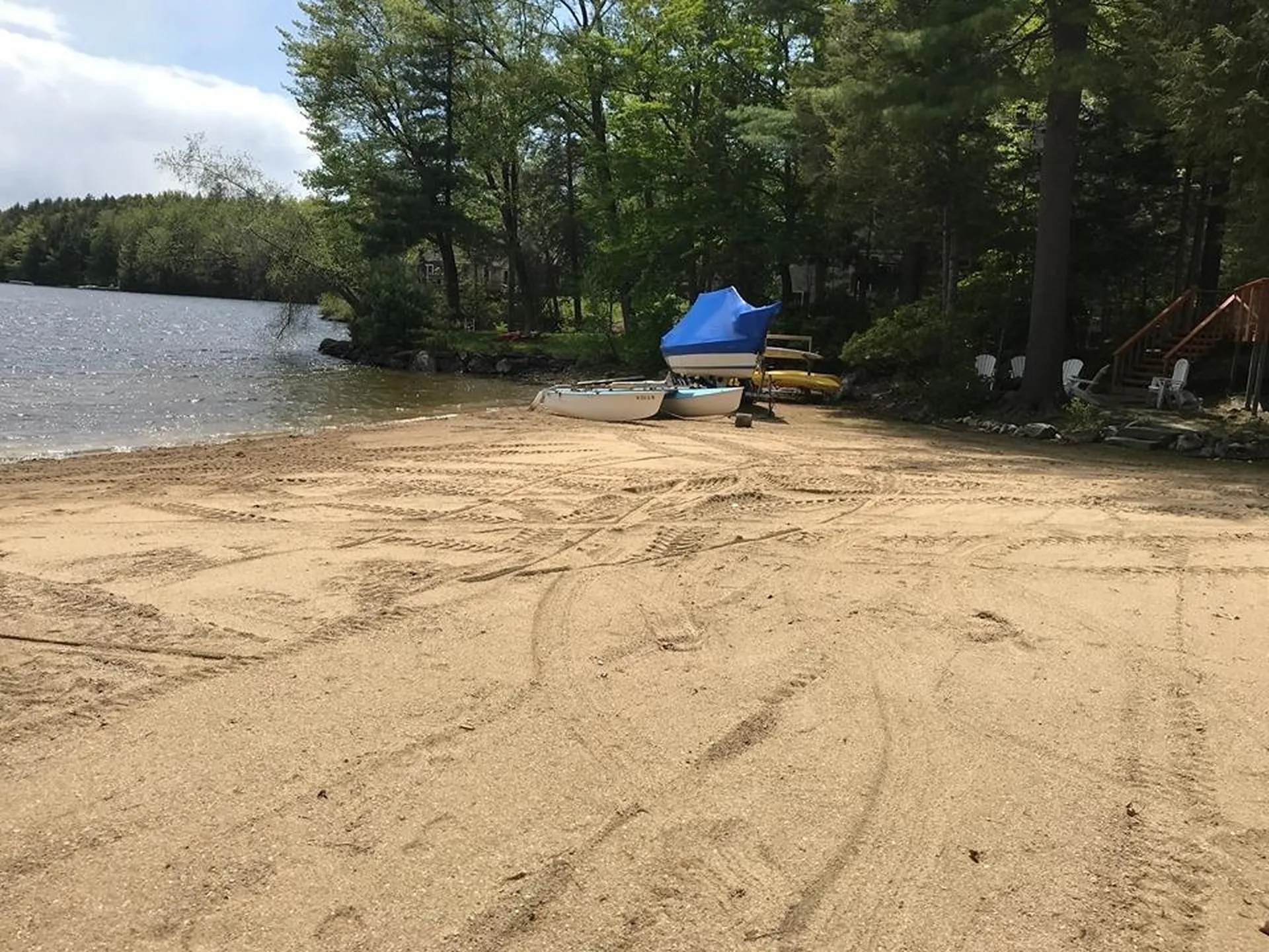 22 Crescent Lane Hebron NH 03241