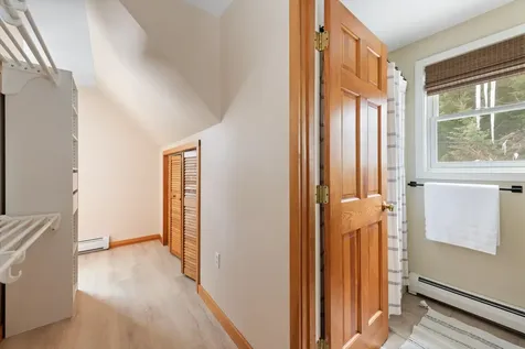 22 Crescent Lane Hebron NH 03241