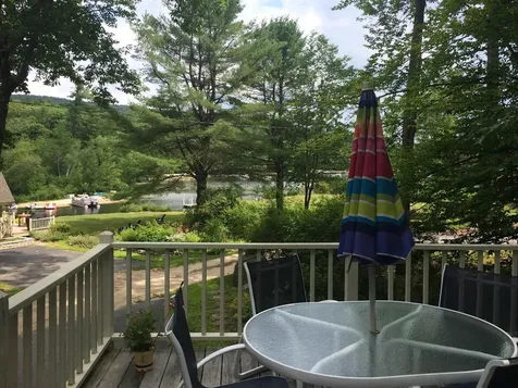 22 Crescent Lane Hebron NH 03241