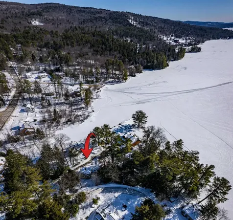 22 Crescent Lane Hebron NH 03241