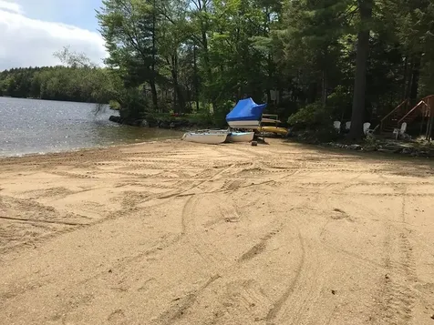 22 Crescent Lane Hebron NH 03241