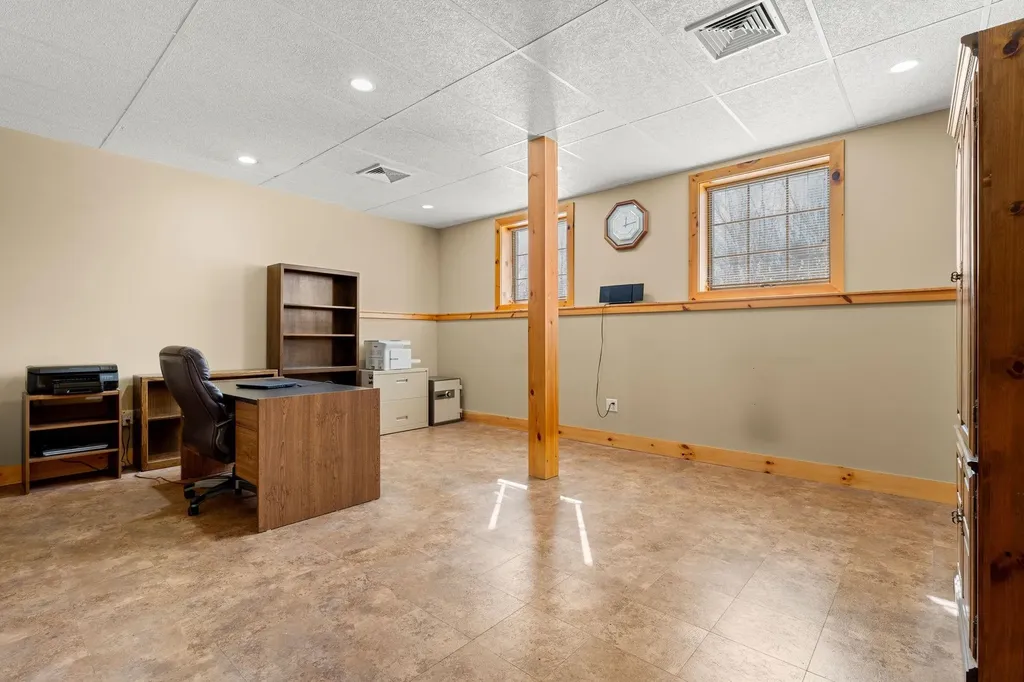 172 South Road Deerfield NH 03037