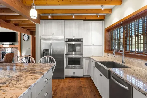 172 South Road Deerfield NH 03037