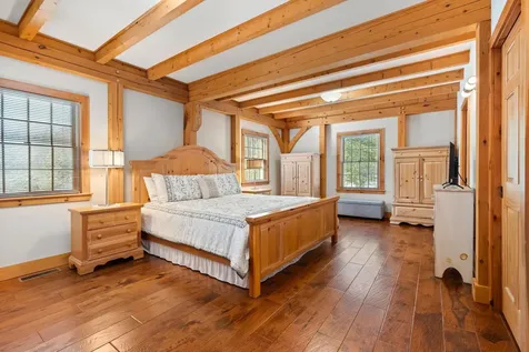 172 South Road Deerfield NH 03037