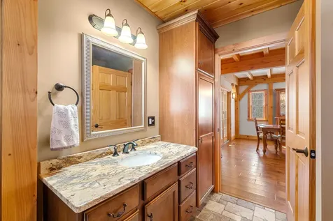 172 South Road Deerfield NH 03037