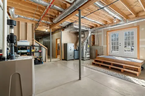 172 South Road Deerfield NH 03037