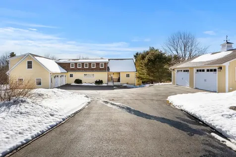 172 South Road Deerfield NH 03037