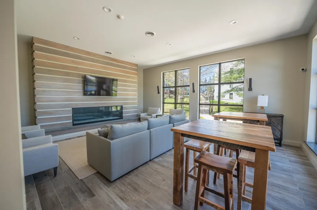 1D Brookside Village Way Dover VT 05356