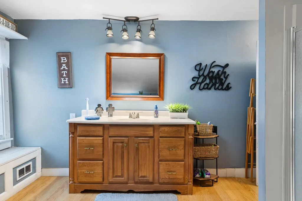 193 New Hebron Road Plymouth NH 03264