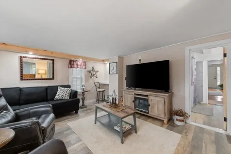 193 New Hebron Road Plymouth NH 03264