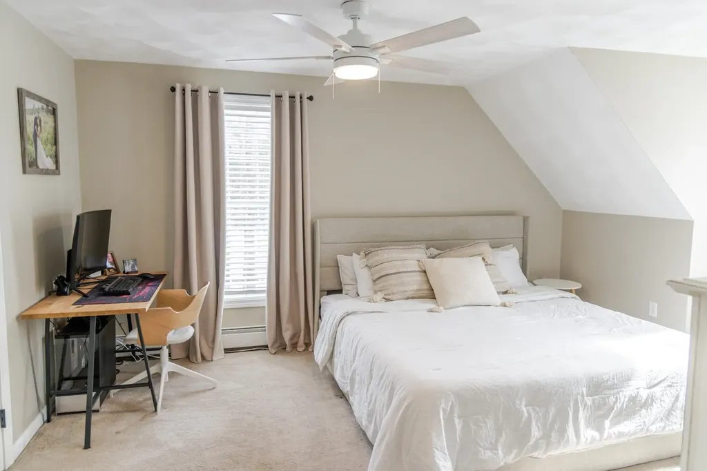 10 Rowe Drive Fremont NH 03044