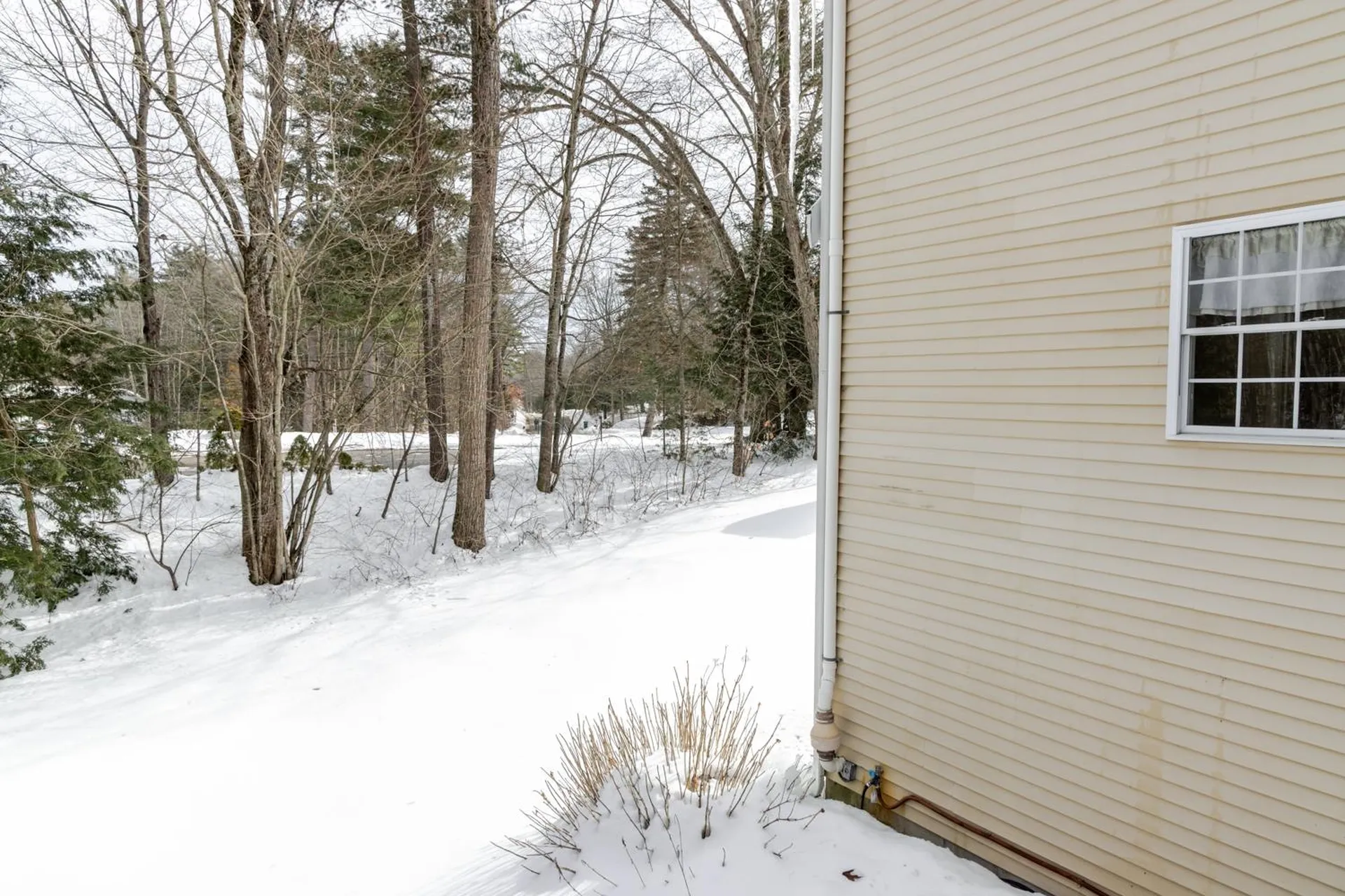 10 Rowe Drive Fremont NH 03044