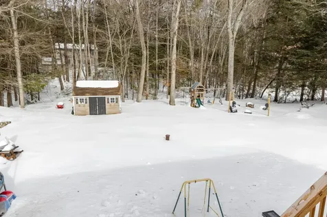 10 Rowe Drive Fremont NH 03044