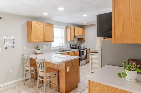 10 Rowe Drive Fremont NH 03044