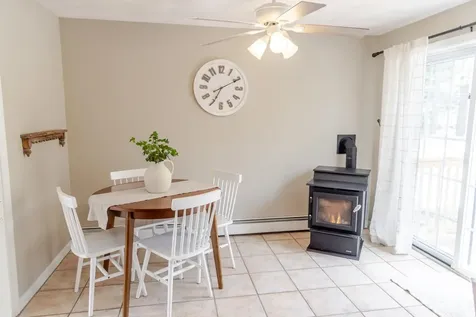 10 Rowe Drive Fremont NH 03044