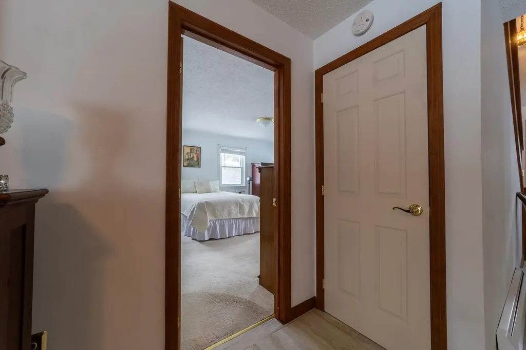 5 Cross Road Hebron NH 03241