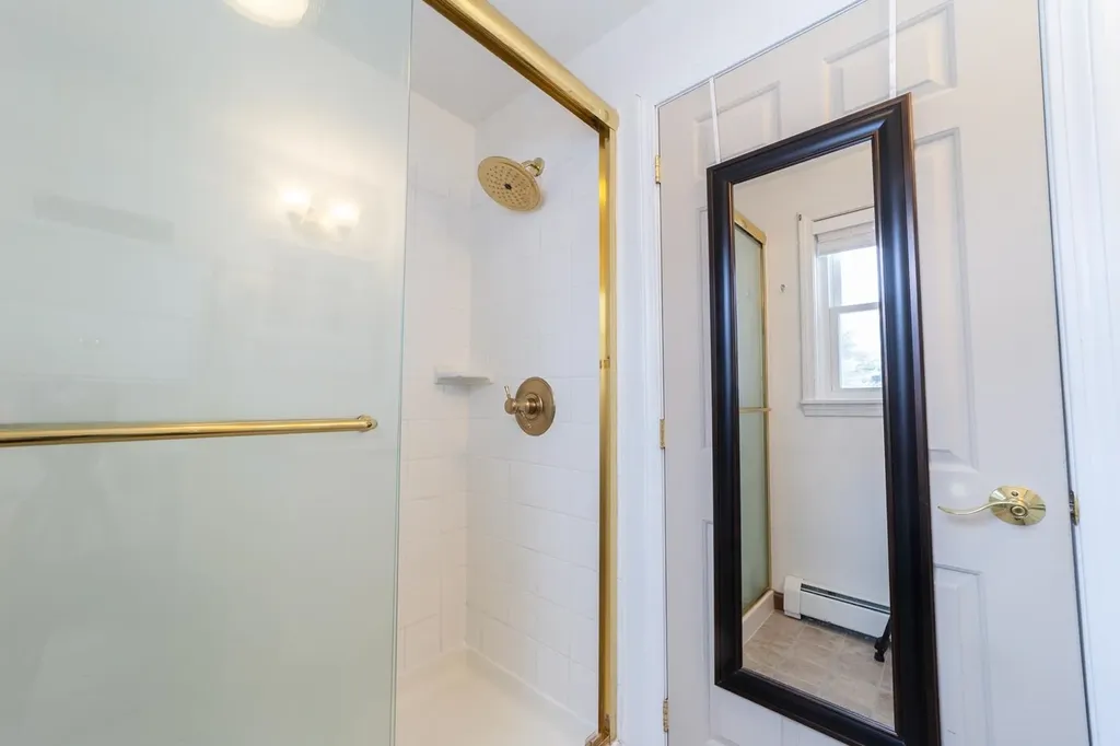 5 Cross Road Hebron NH 03241