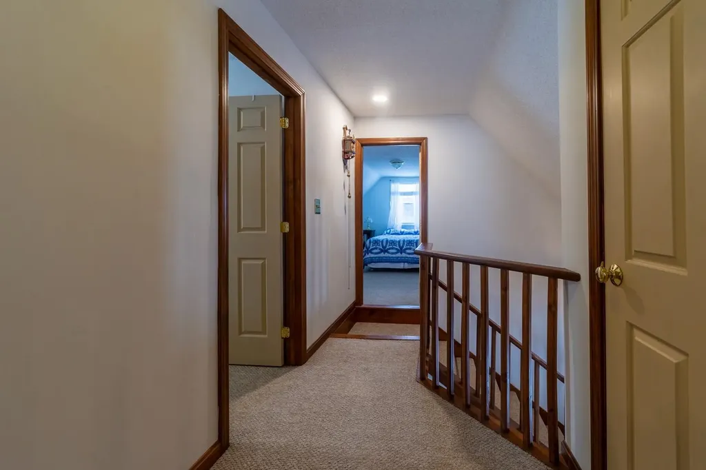 5 Cross Road Hebron NH 03241