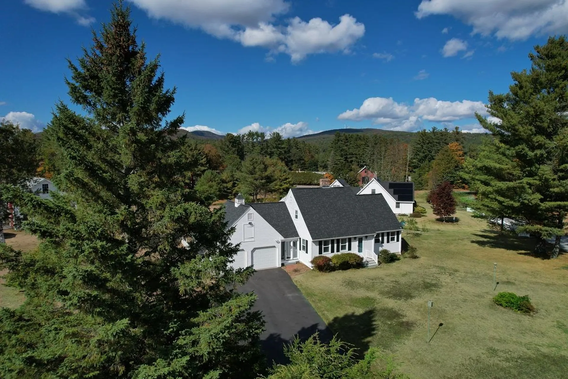 5 Cross Road Hebron NH 03241