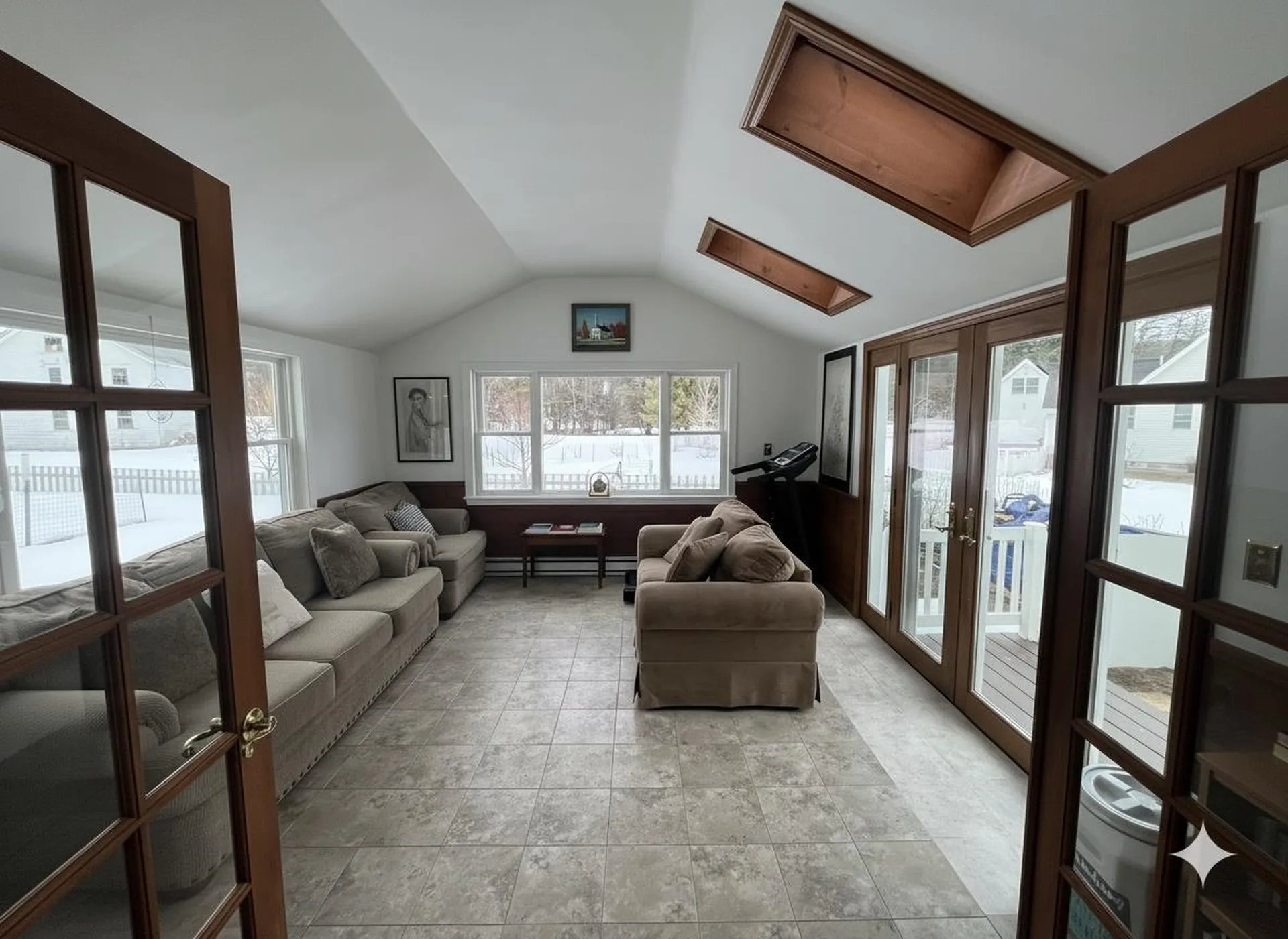 5 Cross Road Hebron NH 03241