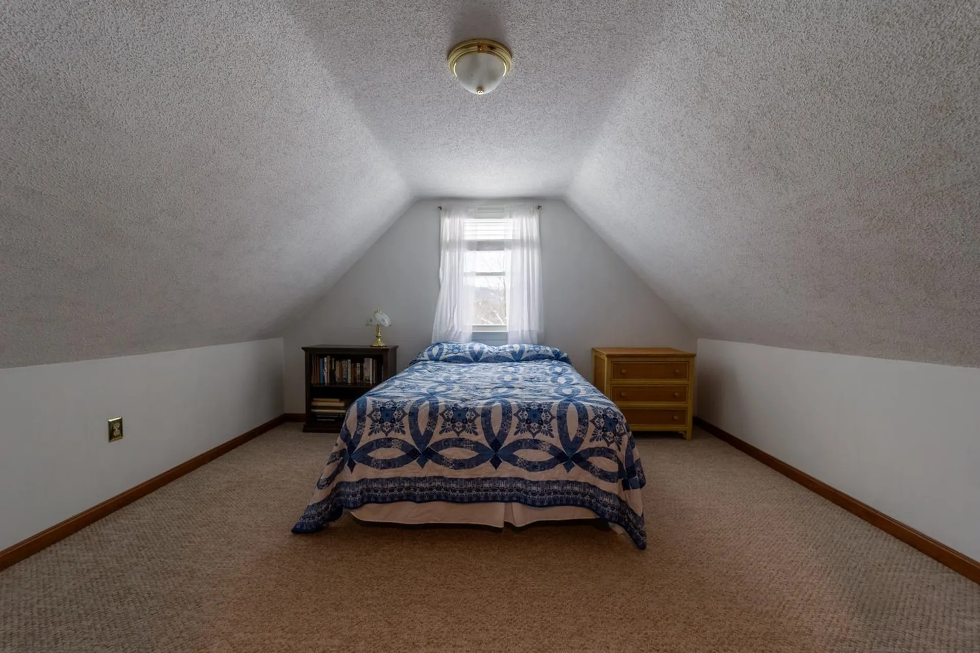 5 Cross Road Hebron NH 03241