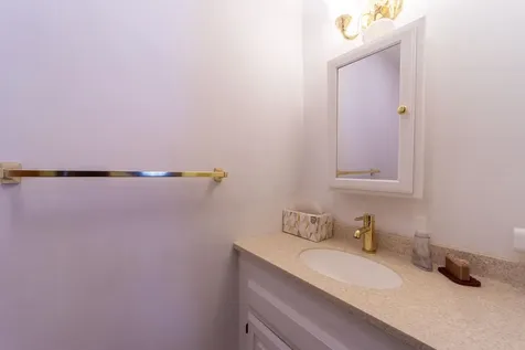 5 Cross Road Hebron NH 03241