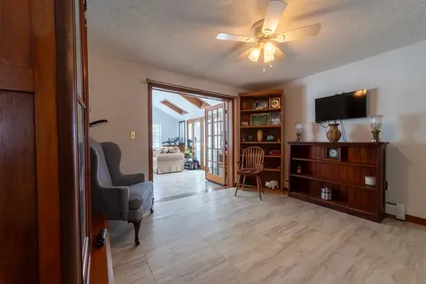 5 Cross Road Hebron NH 03241