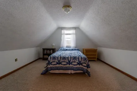 5 Cross Road Hebron NH 03241