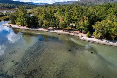 5 Cross Road Hebron NH 03241