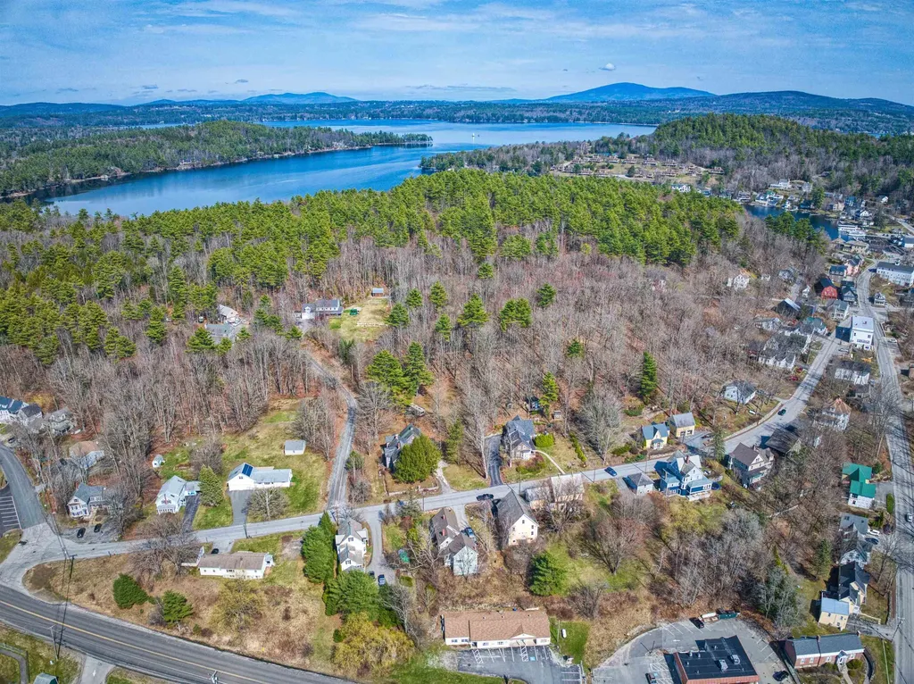 Central Street Sunapee NH 03782