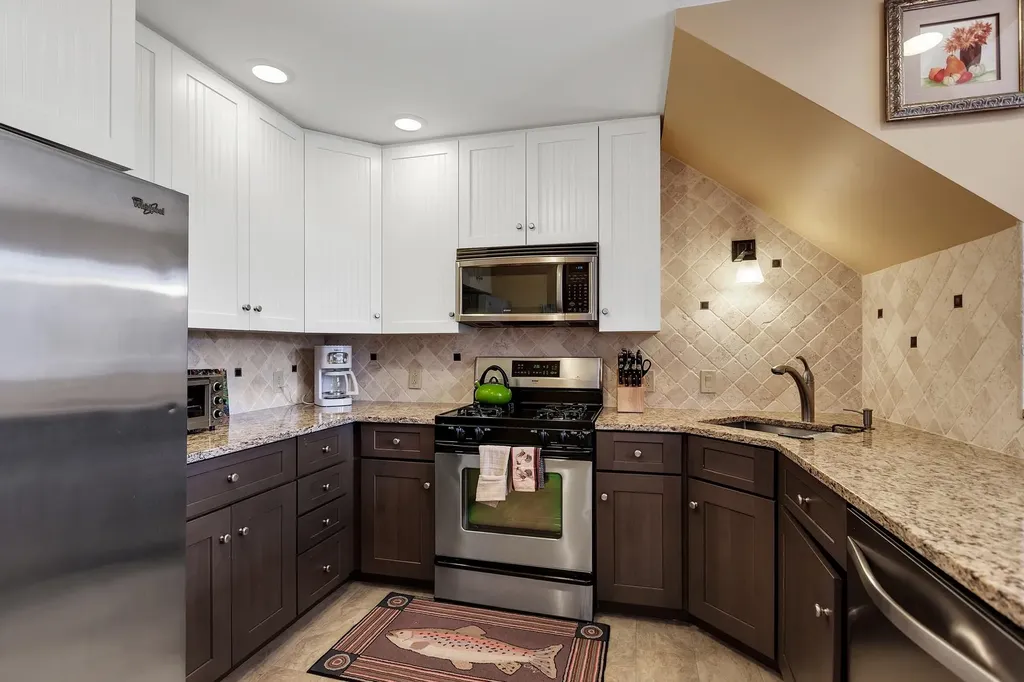 24 Freeman Road Cavendish VT 05153