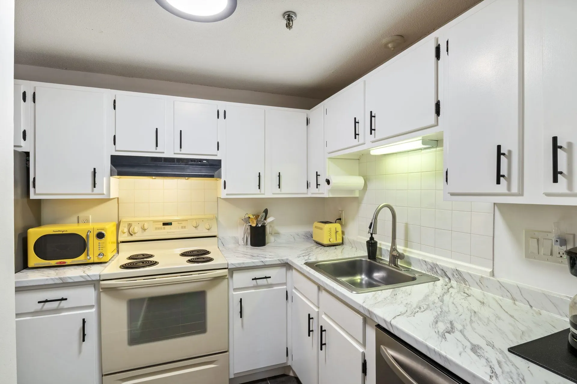 467 High Street Hampton NH 03842