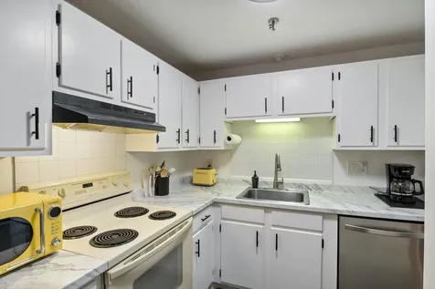 467 High Street Hampton NH 03842