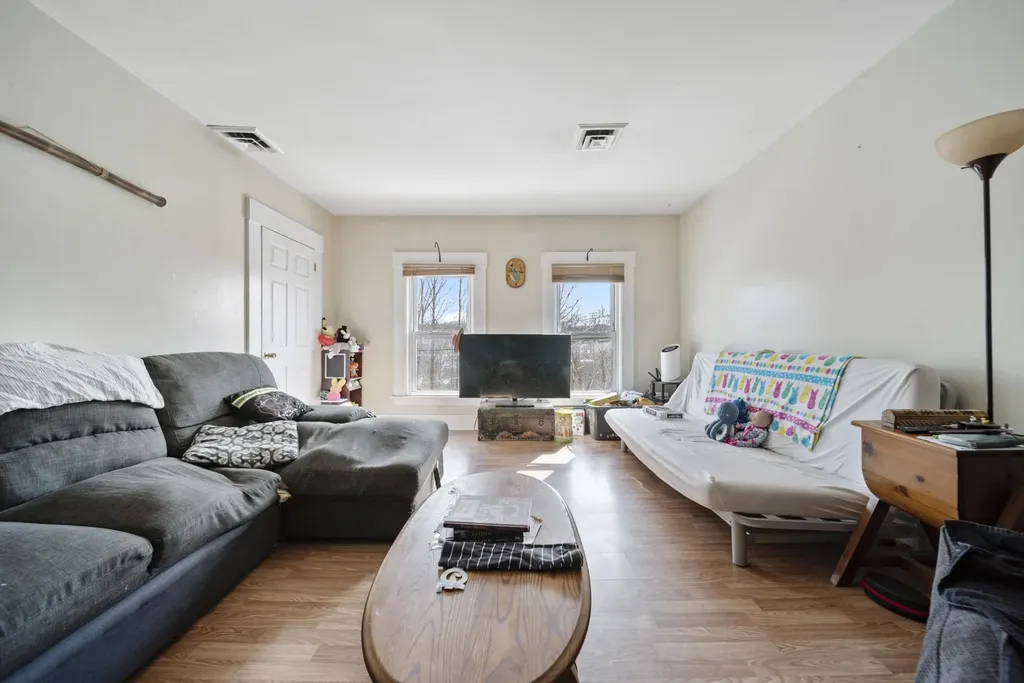 6 Depot Street Hillsborough NH 03244