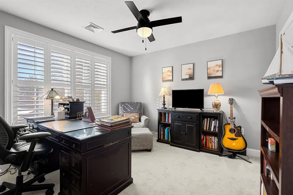 2 Chestnut Hill Drive Sandown NH 03873