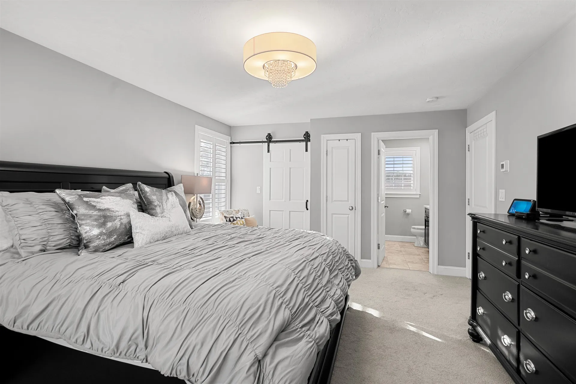 2 Chestnut Hill Drive Sandown NH 03873